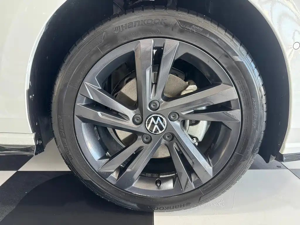 Volkswagen Golf — миниатюра 7