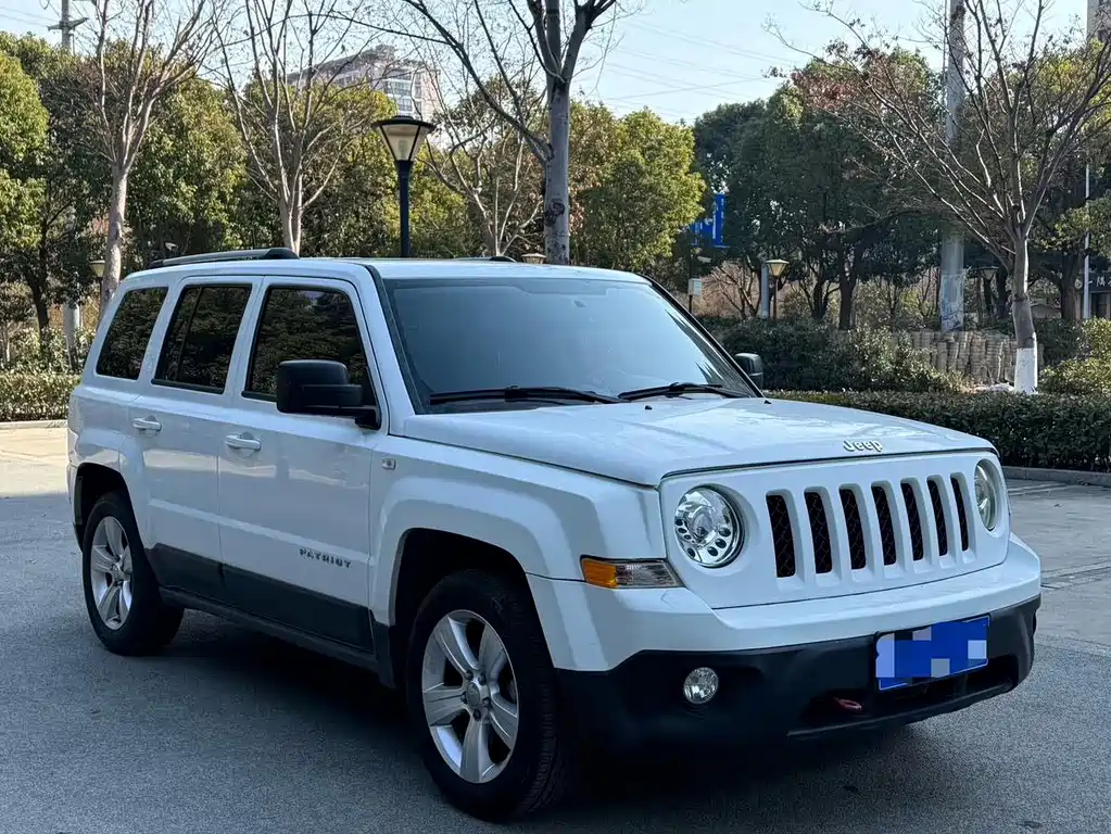 Jeep Patriot — миниатюра 4