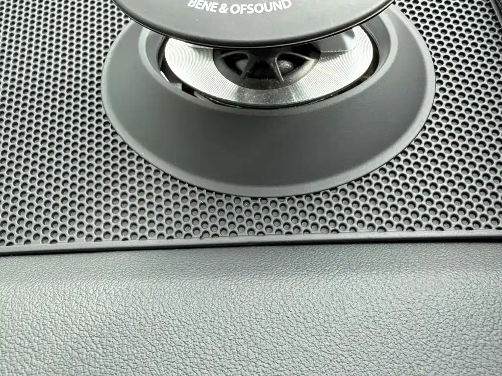 Audi A6L — миниатюра 9