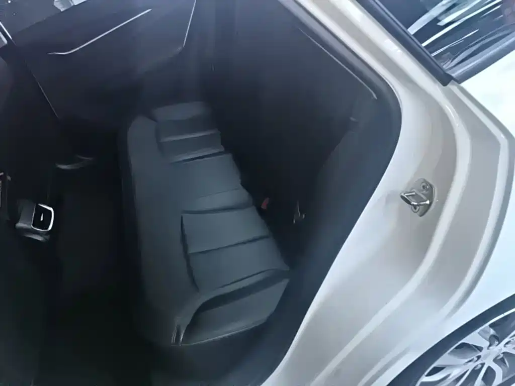 Buick Excelle — миниатюра 17