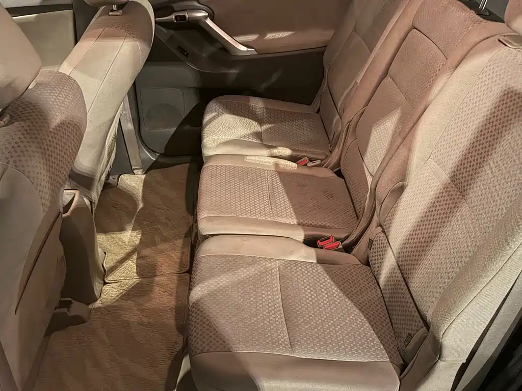 Toyota Verso — миниатюра 11