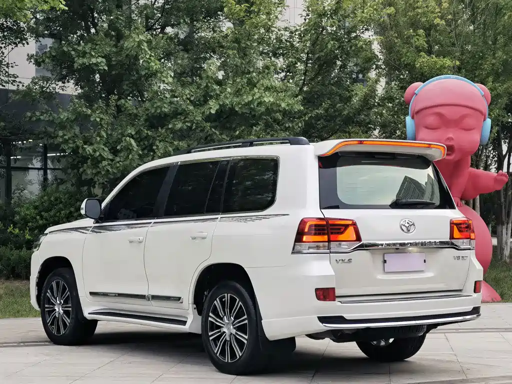 Toyota Land Cruiser — миниатюра 5