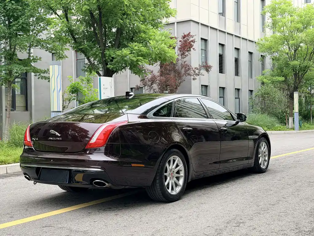 Jaguar XJ 2016 XJL 2.0T Elegant