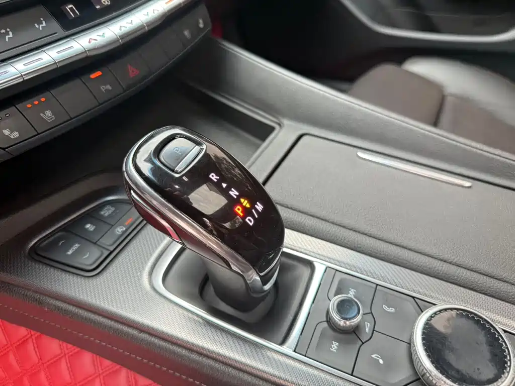 Cadillac CT5 — миниатюра 7