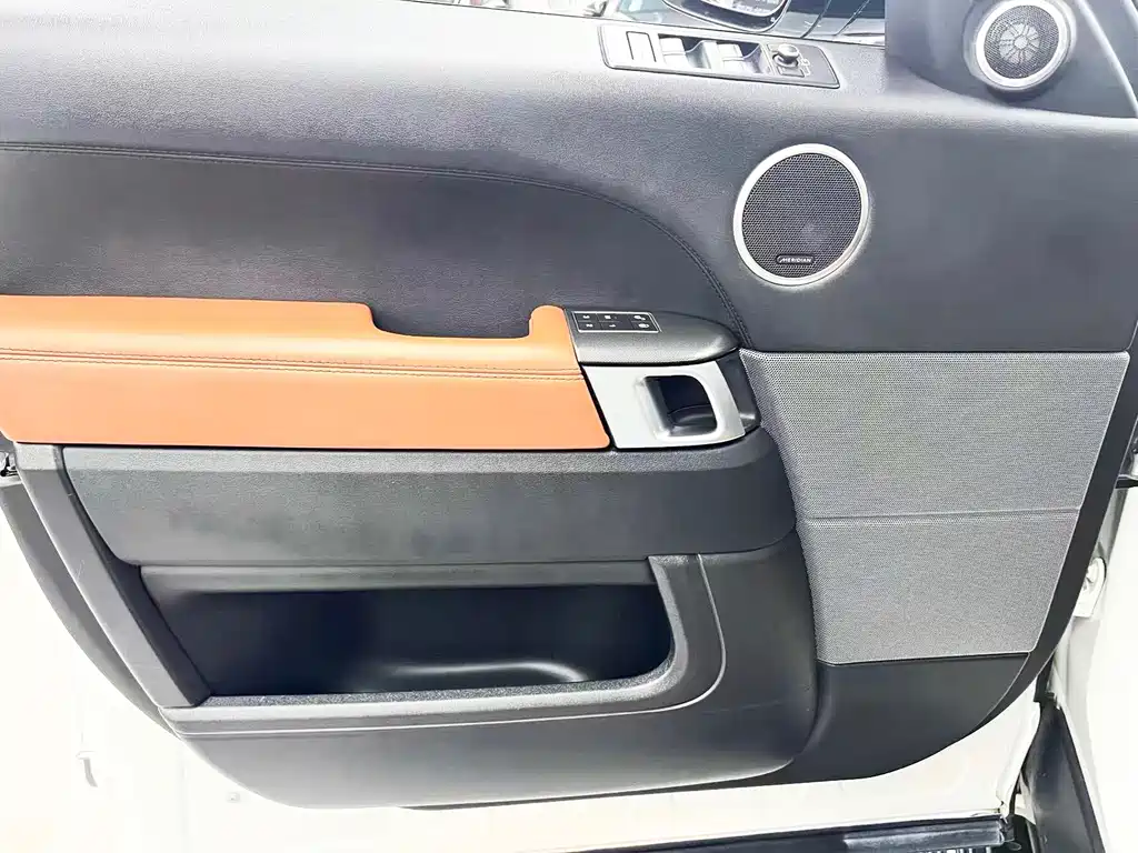 Land Rover Sport — миниатюра 15