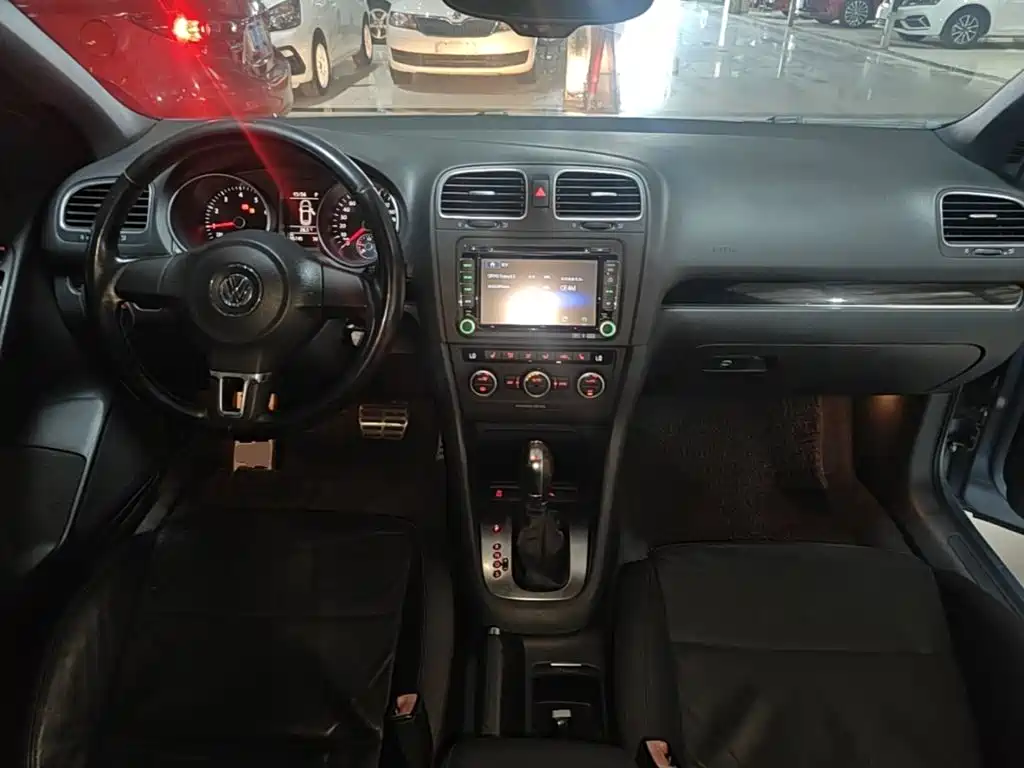 Volkswagen Golf (Import) — миниатюра 10