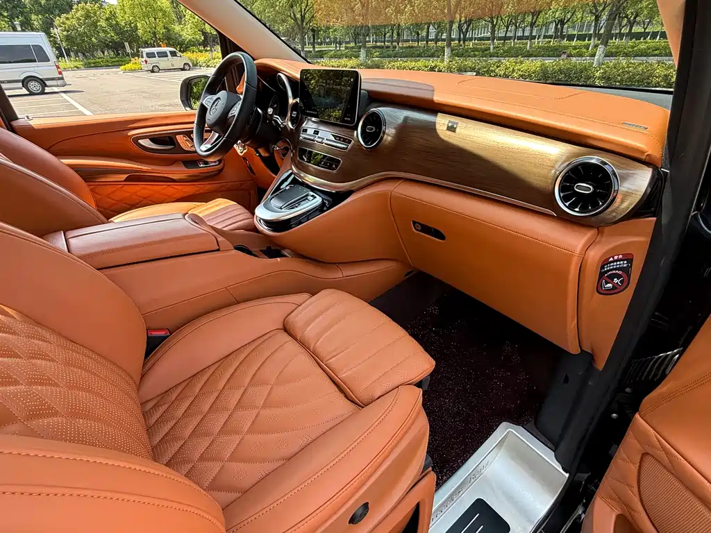 Mercedes-Benz V-Class V 2022 V 260 L Luxury