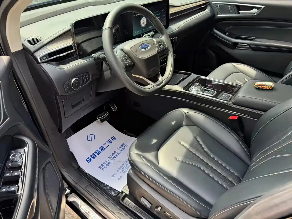 Ford Edge — миниатюра 4