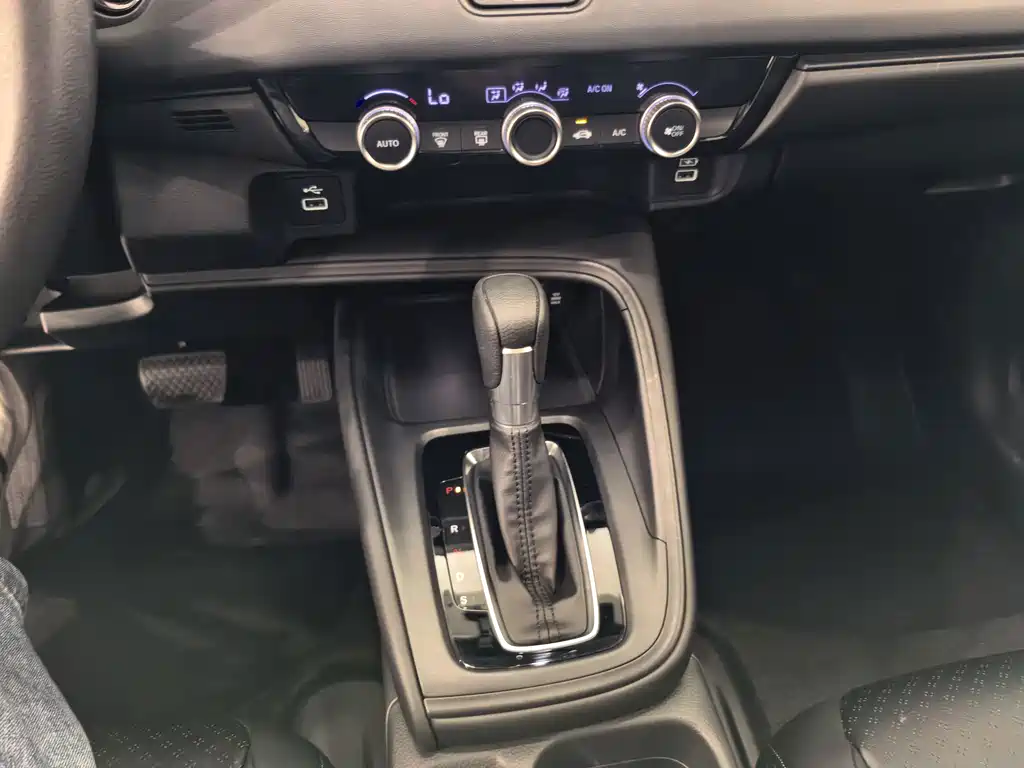Honda Vezel — миниатюра 10