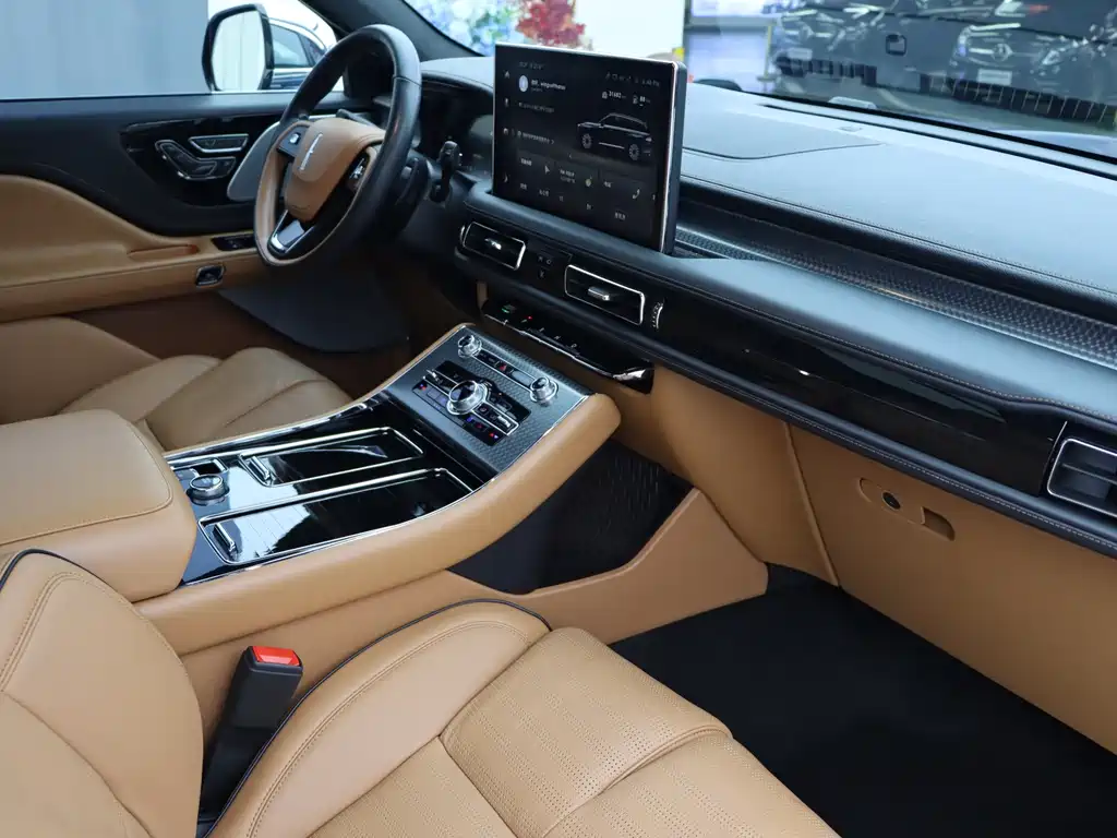 Lincoln Aviator — миниатюра 9
