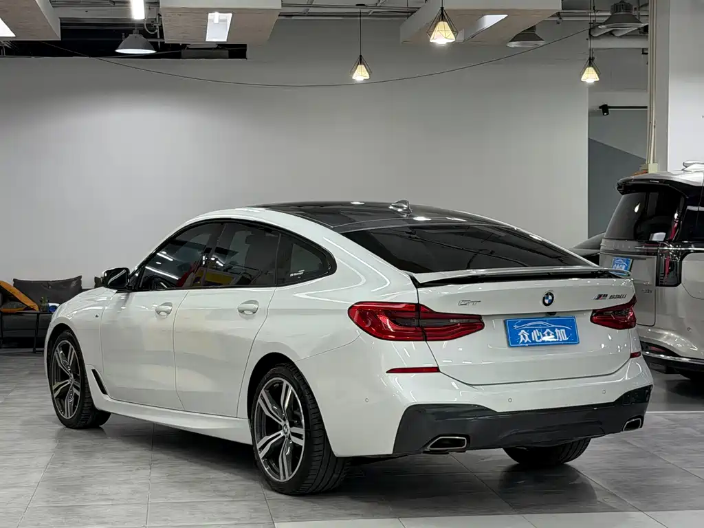 BMW 6 Series GT — миниатюра 6