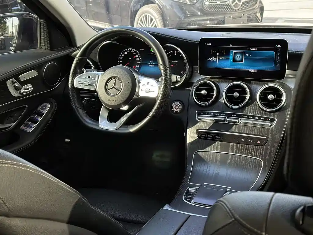 Mercedes-Benz C-Class — миниатюра 14
