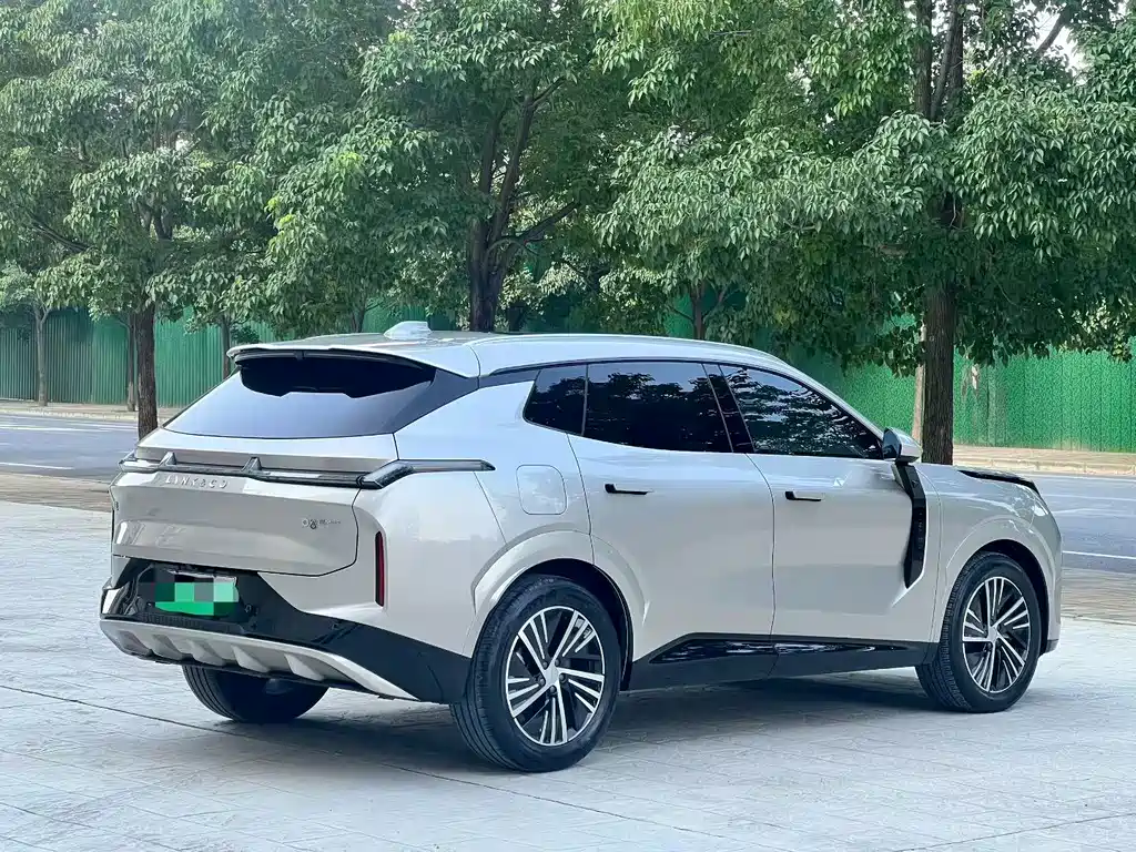 Lynk & Co 08 EM-P — миниатюра 9