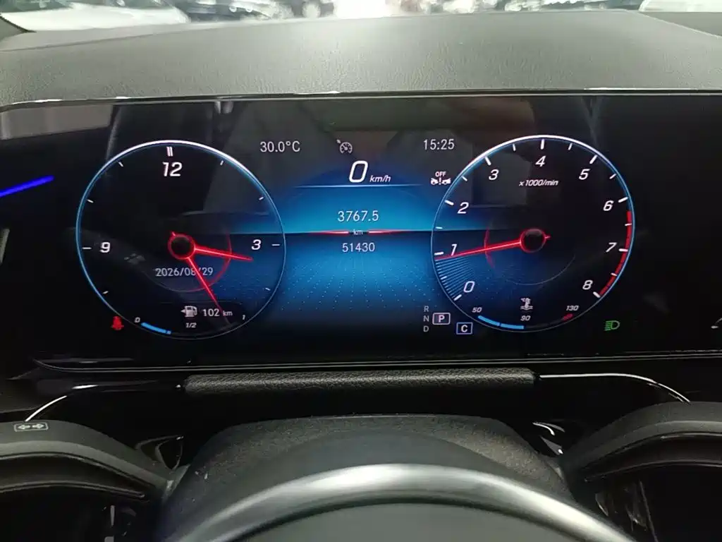 Mercedes-Benz GLA — миниатюра 12