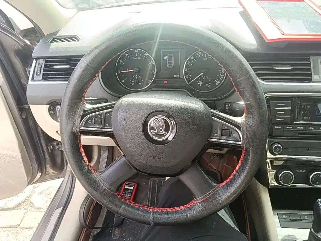 Skoda Octavia — миниатюра 11