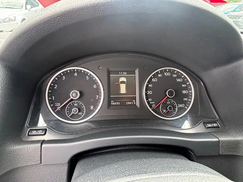 Volkswagen Tiguan — миниатюра 9