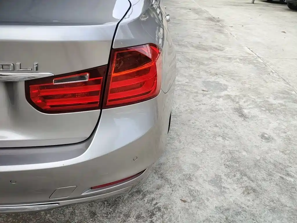 BMW 3 Series — миниатюра 8