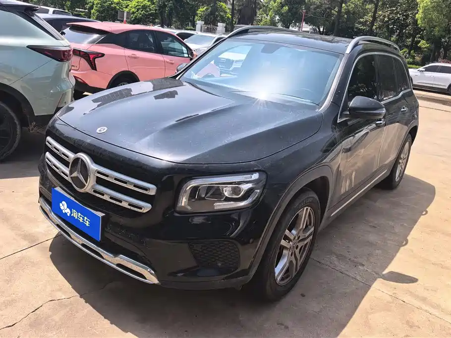 Mercedes-Benz GLB 2023
