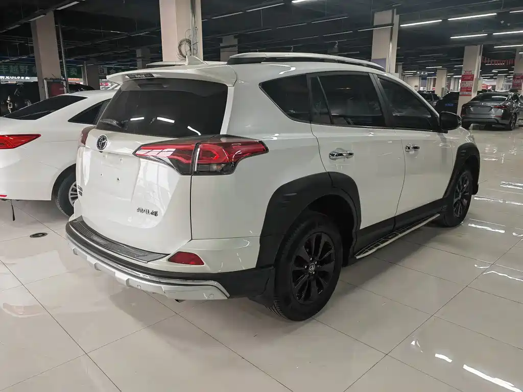 TOYOTA RAV4 RONGFANG