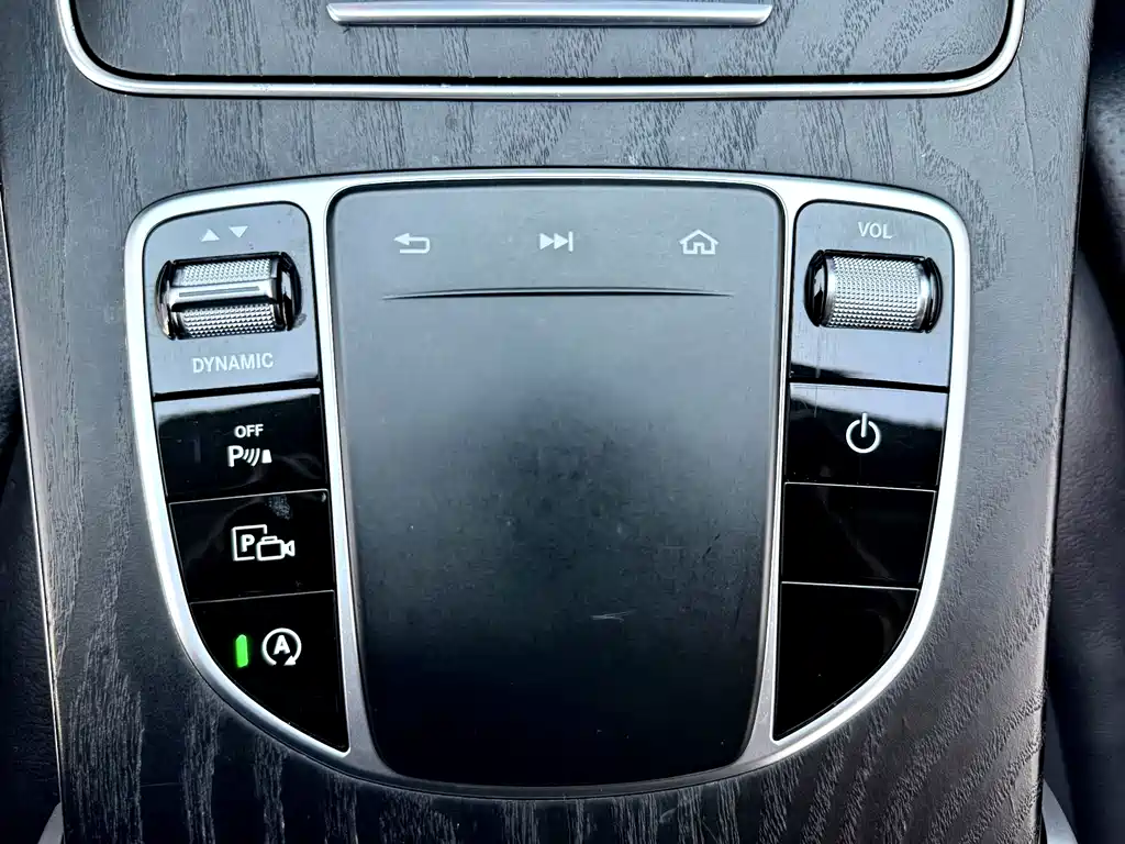 Mercedes-Benz C-Class — миниатюра 9