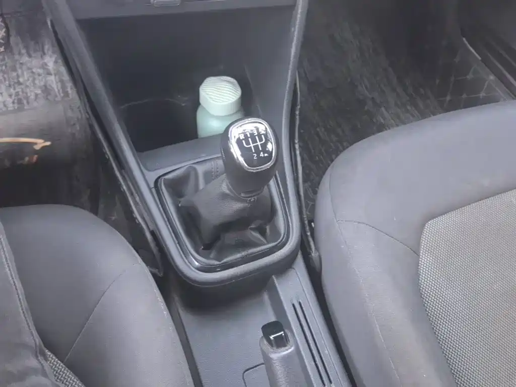 Skoda Rapid Spaceback — миниатюра 10