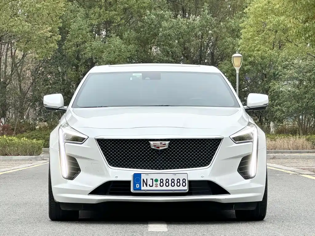 Cadillac CT6 2022 28T