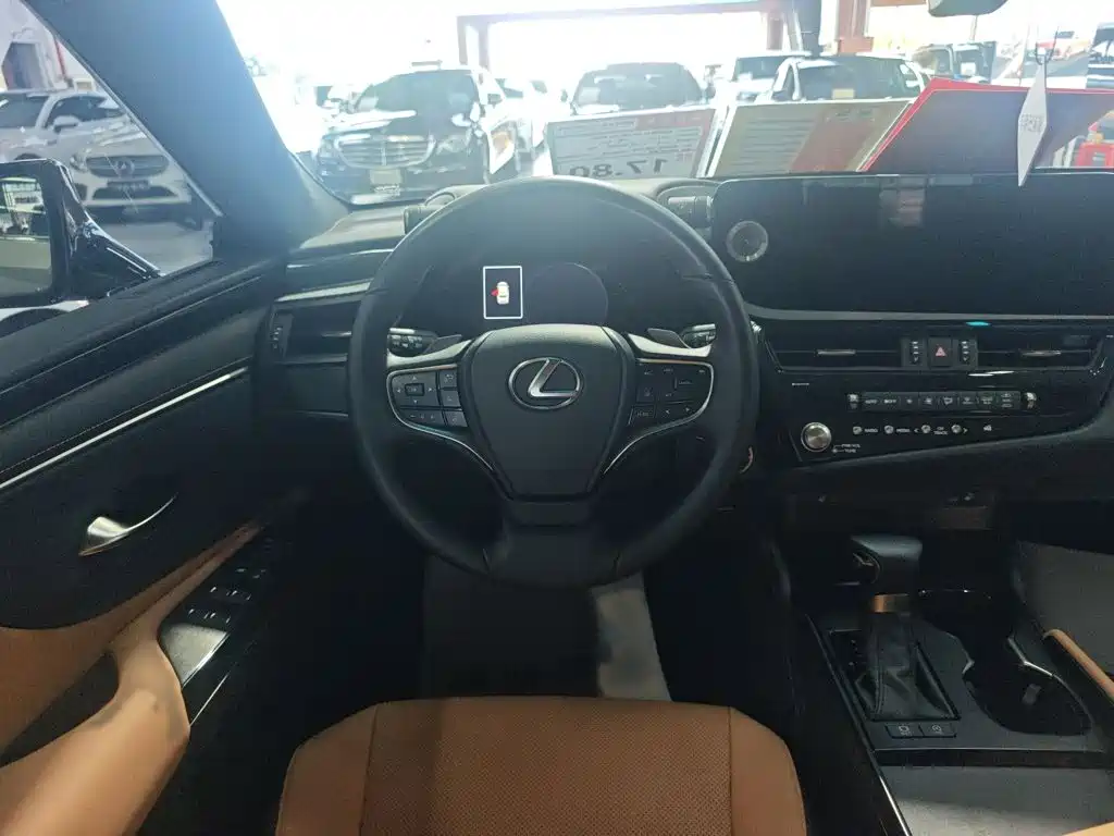 Lexus ES — миниатюра 3
