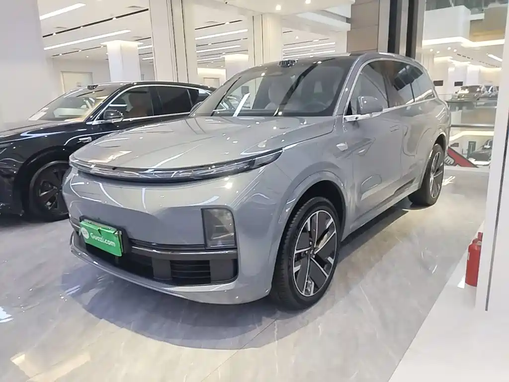 Li Auto L8