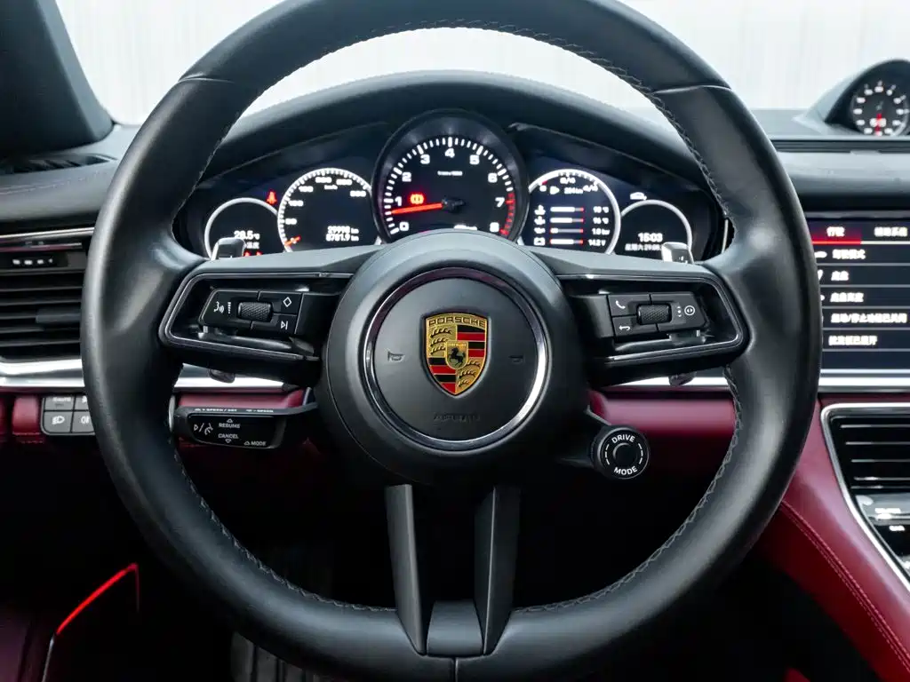 Porsche Panamera — миниатюра 16