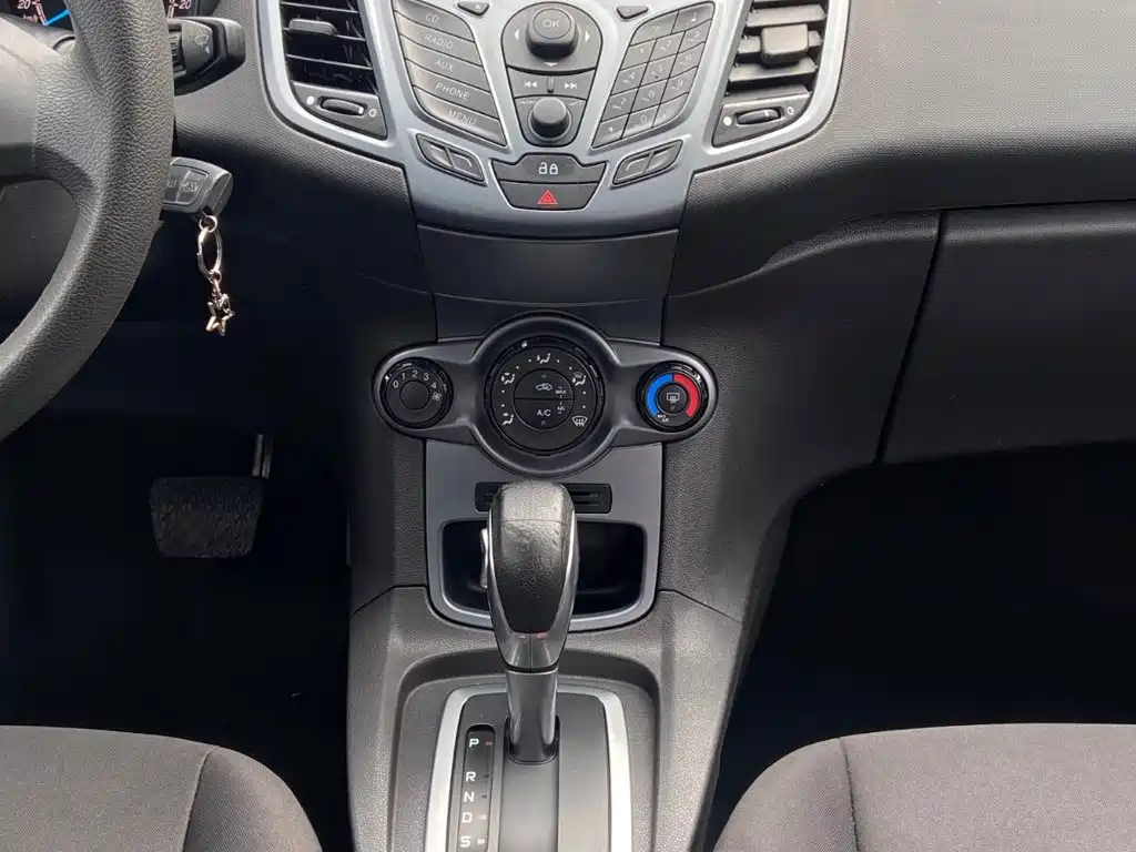 Ford Fiesta — миниатюра 11