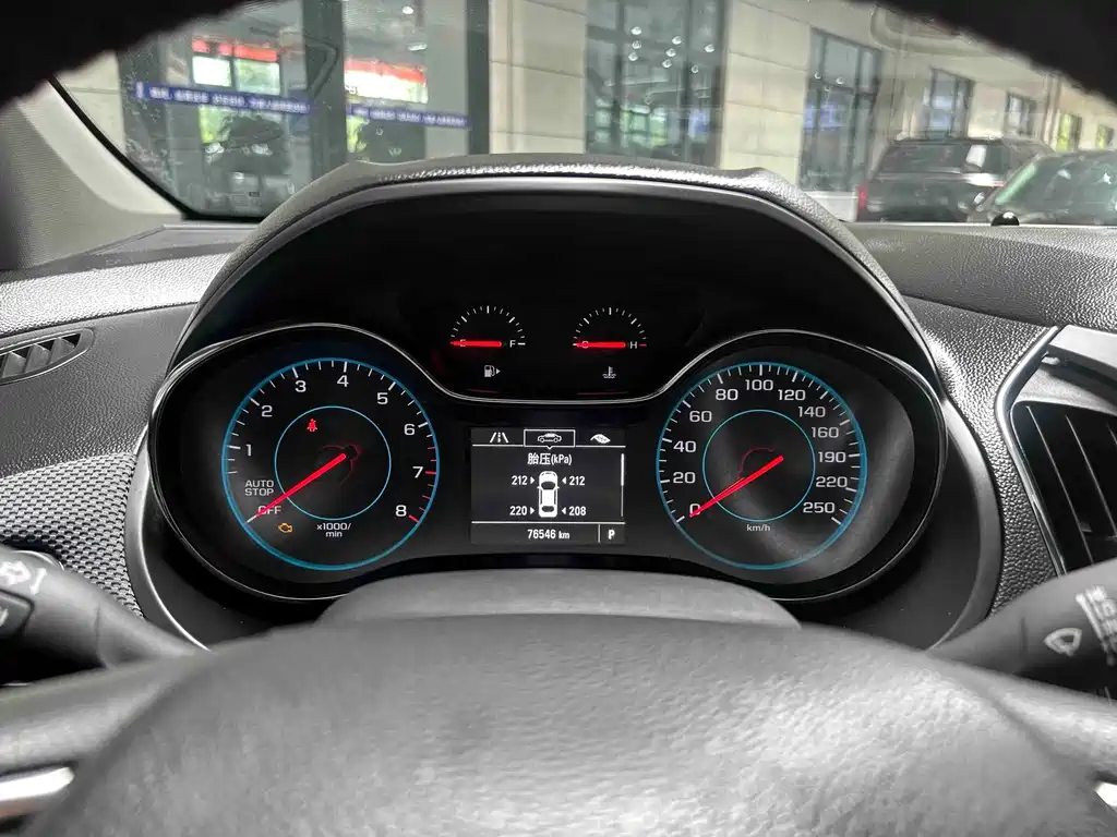 Chevrolet Cruze — миниатюра 17