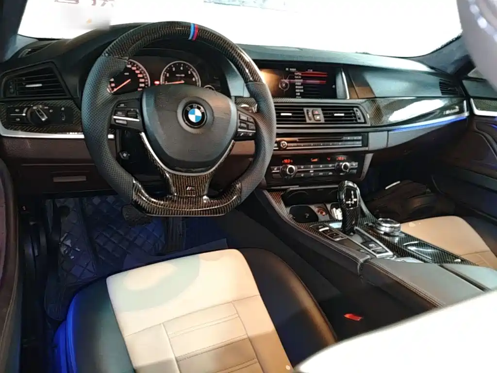 BMW 5 Series — миниатюра 10