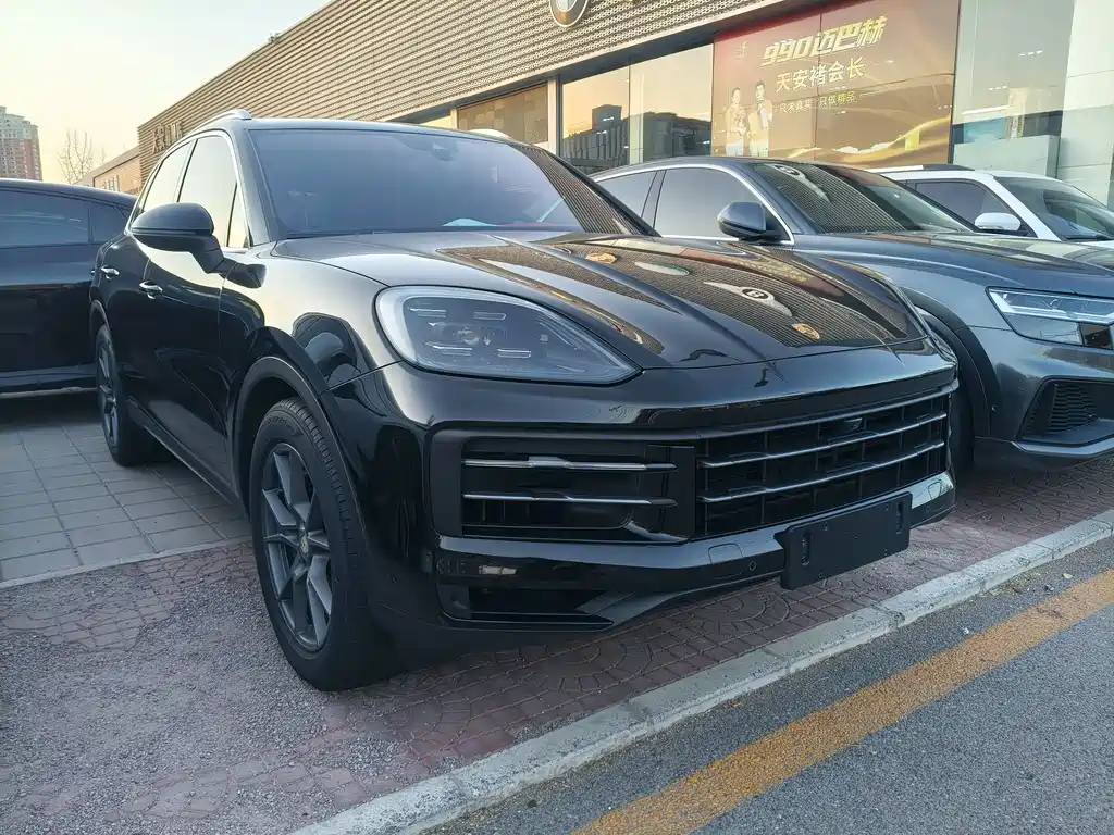 PORSCHE CAYENNE