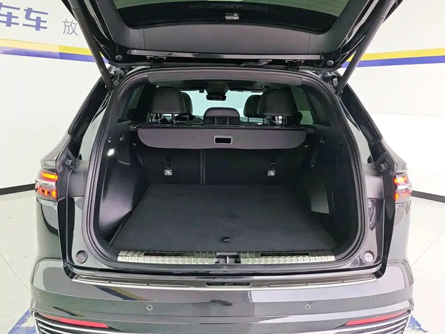 Geely Xingyue L — миниатюра 4