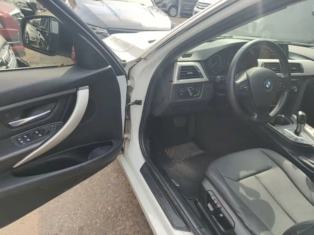 BMW 3 Series — миниатюра 16