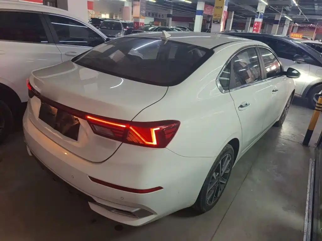 Kia K3 — миниатюра 7