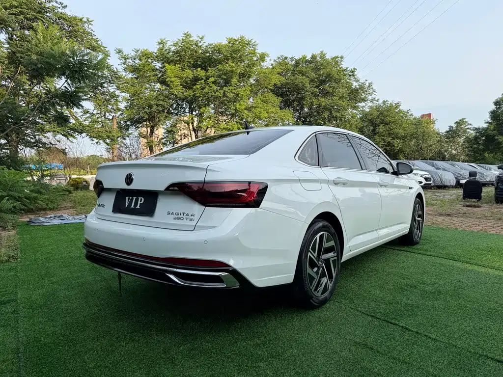 Volkswagen Sagitar — миниатюра 6
