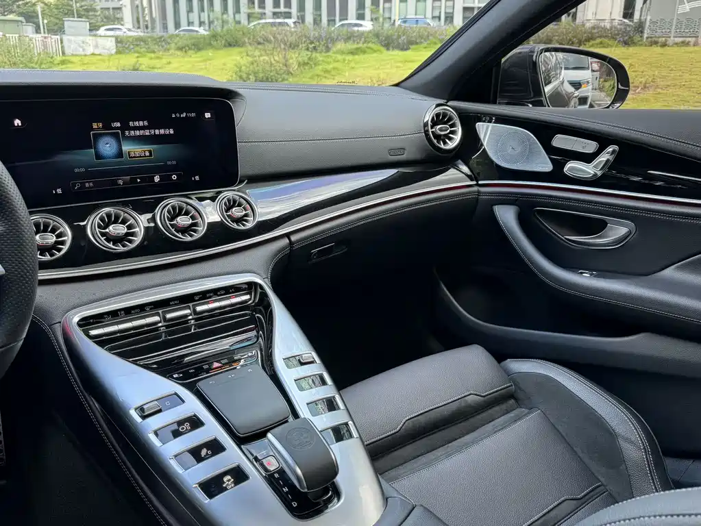 MERCEDES-BENZ AMG GT