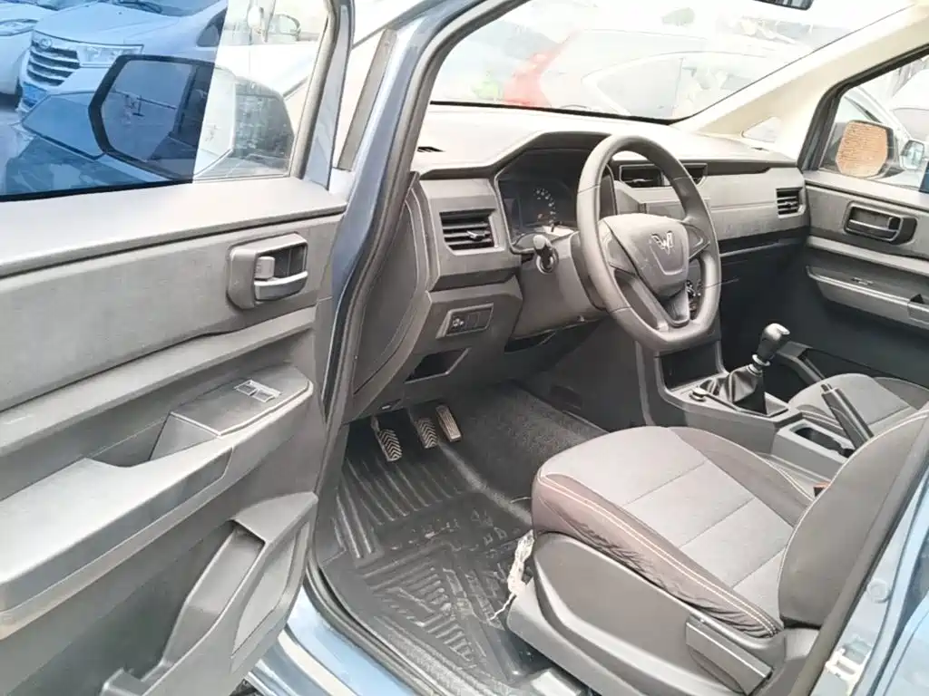 Wuling Hongguang PLUS — миниатюра 16
