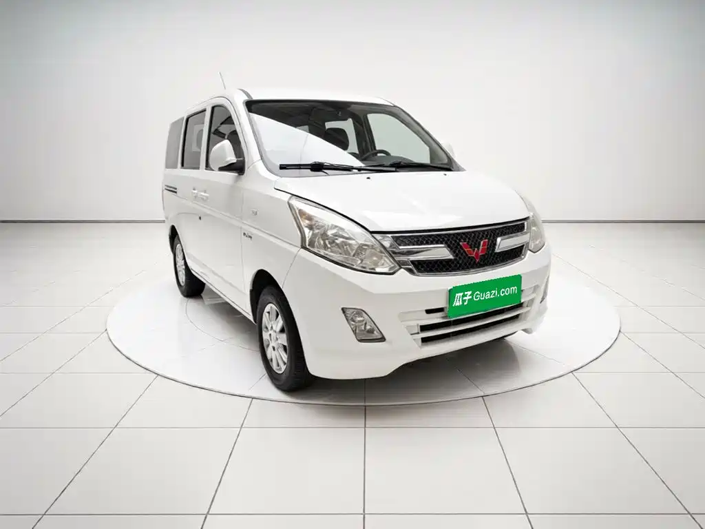 Wuling Rongguang V — миниатюра 3