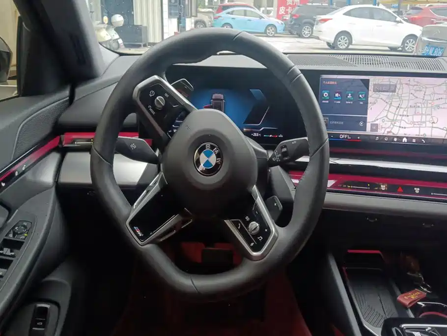 BMW 5 Series — миниатюра 15