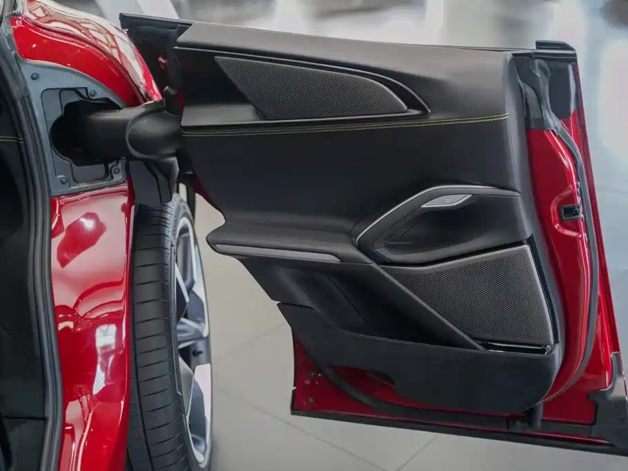 Ferrari Purosangue — миниатюра 14