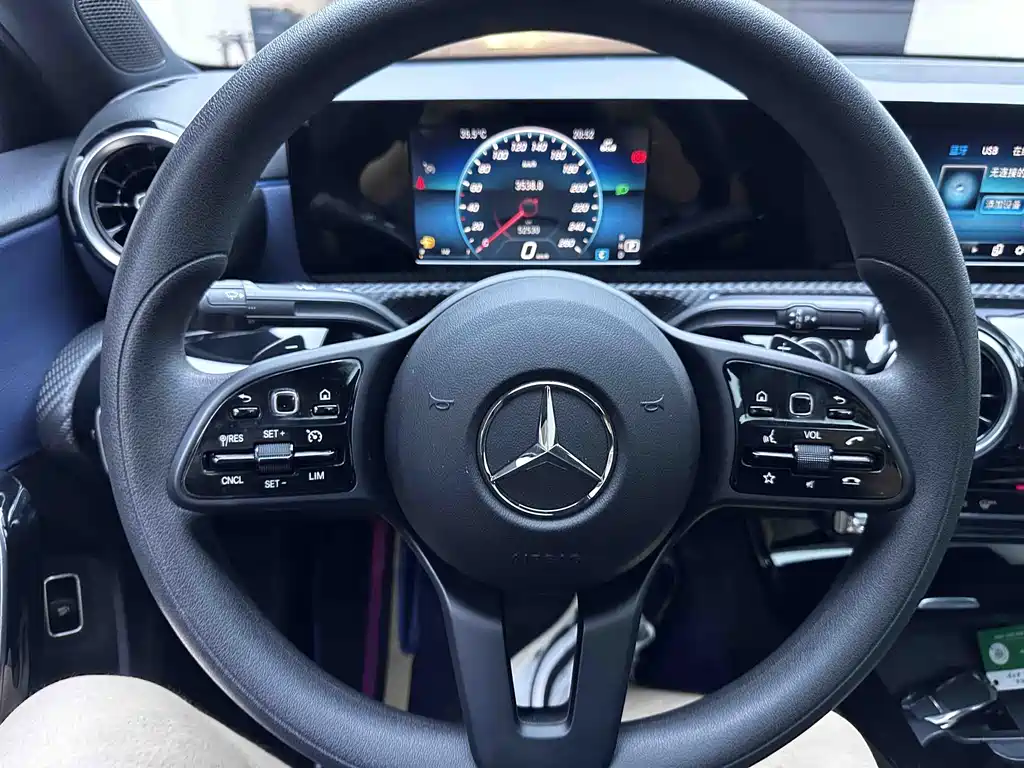 Mercedes-Benz A-Class — миниатюра 14