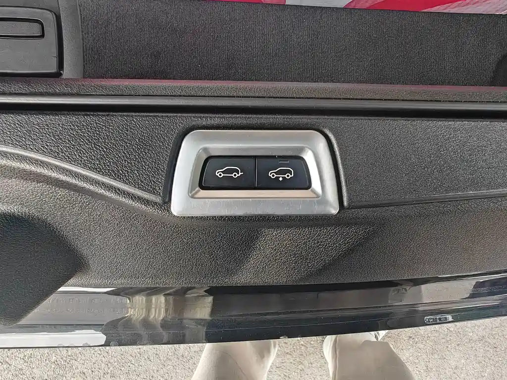 BMW X7 — миниатюра 25