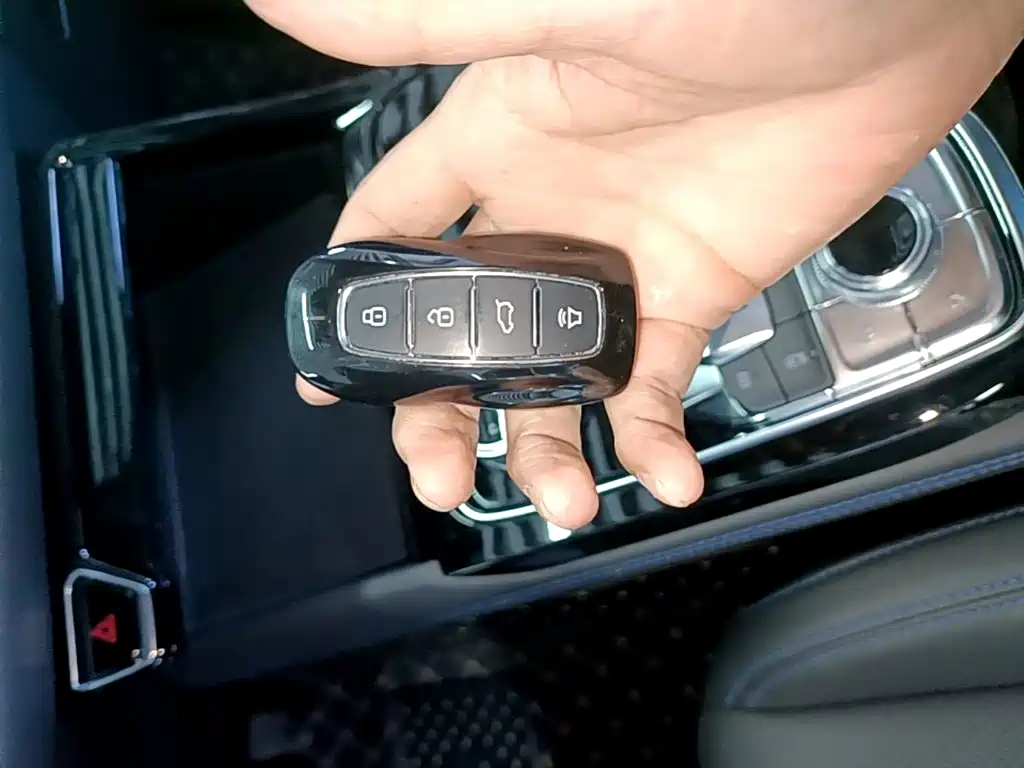 Ford Equator Sport — миниатюра 9