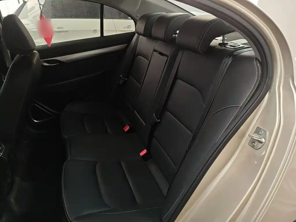 Geely Emgrand — миниатюра 17