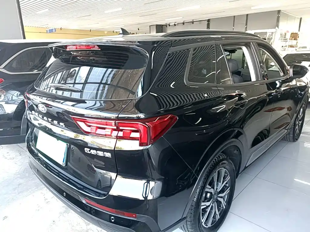 Ford Equator Sport — миниатюра 7