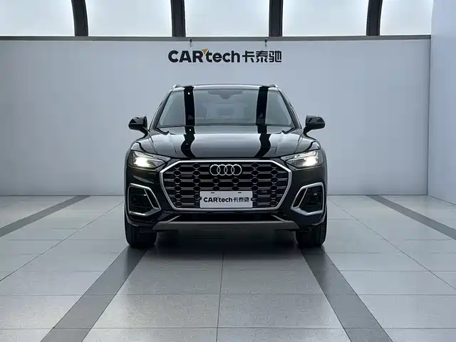 AUDI Q5L 2022