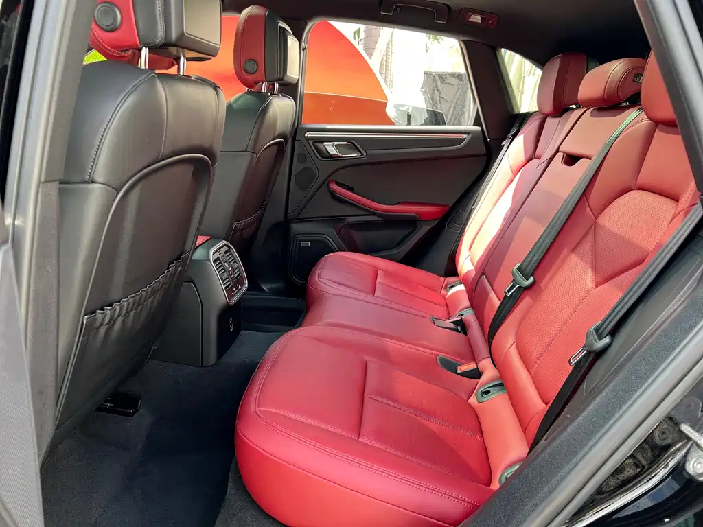 Porsche Macan — миниатюра 14