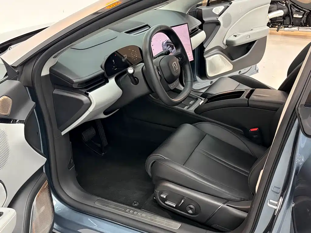 ZEEKR EXTREME KRYPTON 007